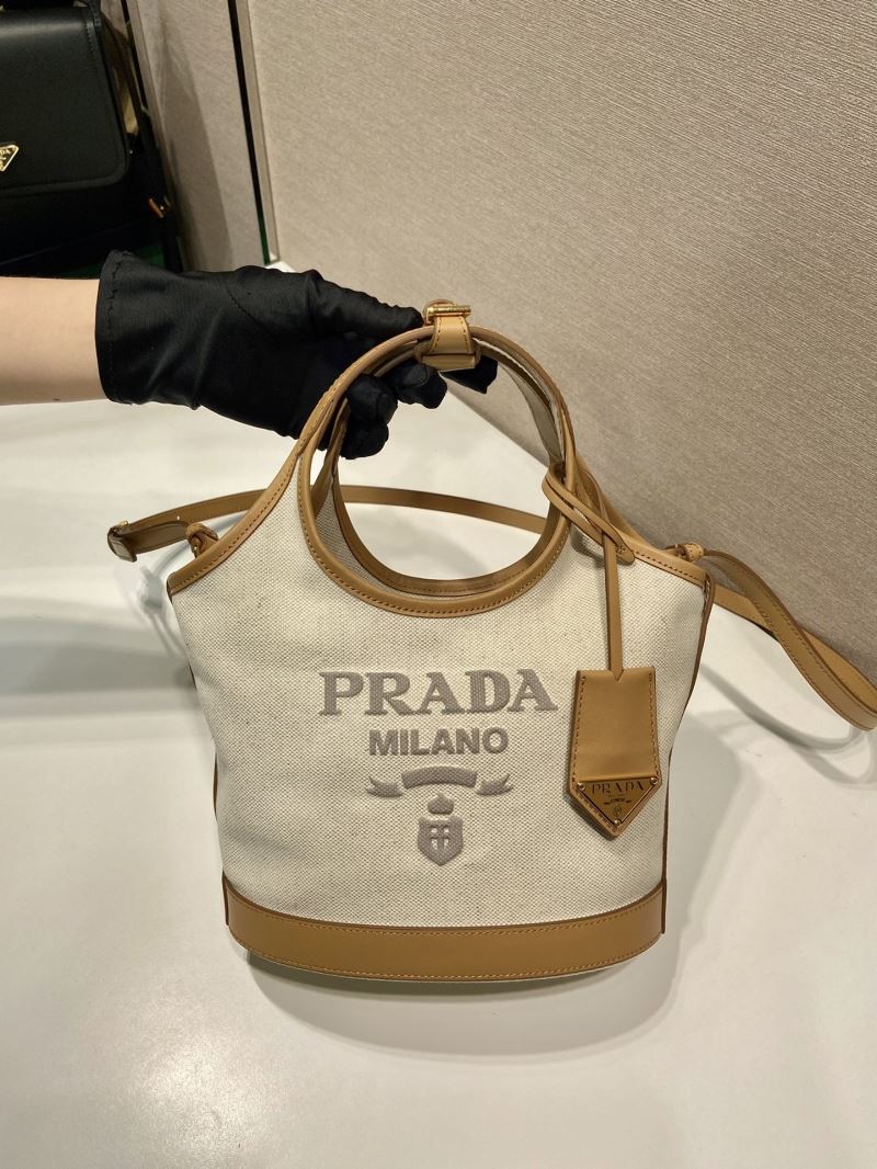 Pra*a tote bags